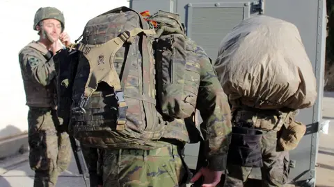 mochila militares soldados