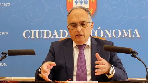 alberto gait&aacute;n apaisada