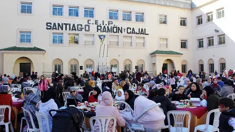 Mercadillo Solidario Mujeres An&oacute;nimas 86