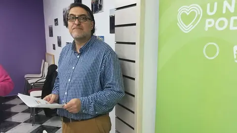 Nepomuceno en la sede de Unidas Podemos