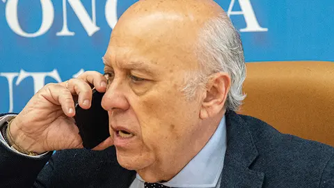 Javier Guerrero tel&eacute;fono