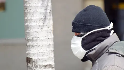 mascarilla calle 3