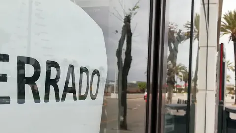 cerrado negocio apaisada