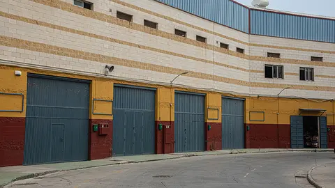Pol&iacute;gonos del Tarajal Naves cerradas