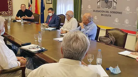 reuni&oacute;n navieras delegaci&oacute;n apaisada