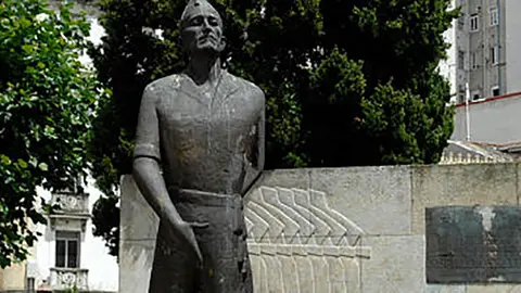 Estatua retirada de A Coru&ntilde;a en 2010