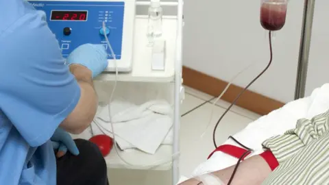 Hospital paciente test pruebas presi&oacute;n arterial