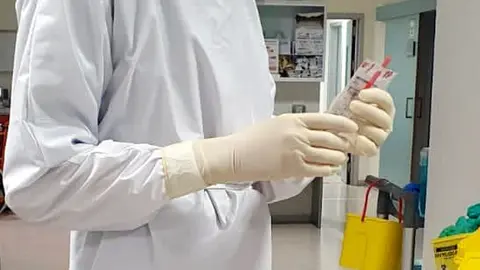 sanitario apaisada manos covid