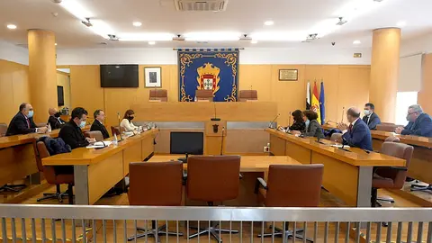 reuni&oacute;n ciudad ugr