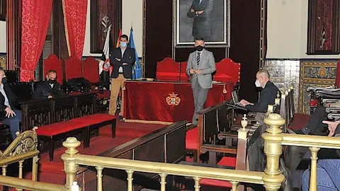 puerto ciudad reuni&oacute;n apaisada