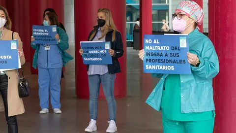 Cincentraci&oacute;nde m&eacute;dicos pidiendo cambios en la bolsa de trabajo