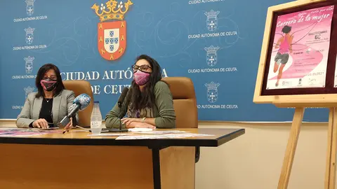 Isabel Lagares y Dunia Mohamed en la presentaci&oacute;n de la XVI Carrera de la Mujer