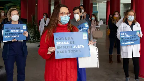 sanitarios m&eacute;dicos enfermeros concentraci&oacute;n