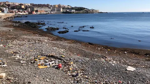 Basura en el Tarajal