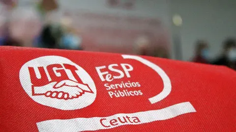 Bandera con el logo de UGT