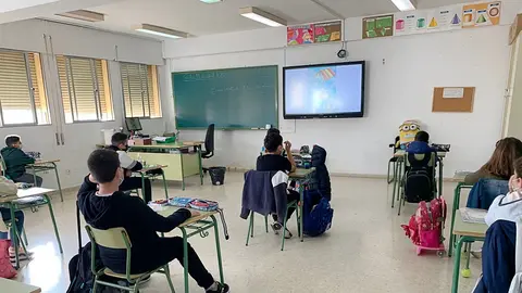 Educaci&oacute;n aula alumno estudiante  78