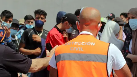ni&ntilde;o frontera marruecos apaisada