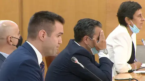 Verdejo, Rontom&eacute; y Chandiramani, durante el transcurso de una sesi&oacute;n plenaria