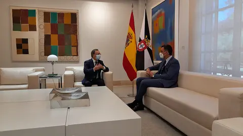 Pedro S&aacute;nchez y Juan Vivas en  Moncloa