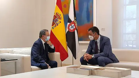Reuni&oacute;n en LA Moncloa de Pedro S&aacute;nches y Juan Vivas