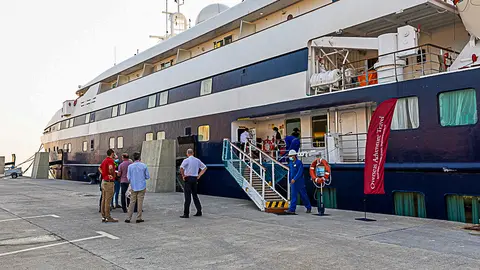 Llegada a Puerto del crucero Clio-3