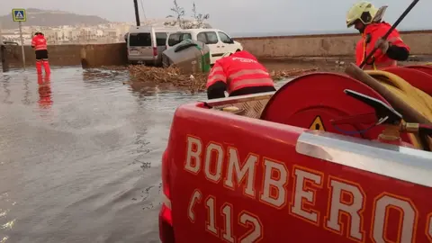 bomberos inundacion nov2021