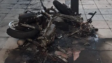 Moto quemada. Foto CNP