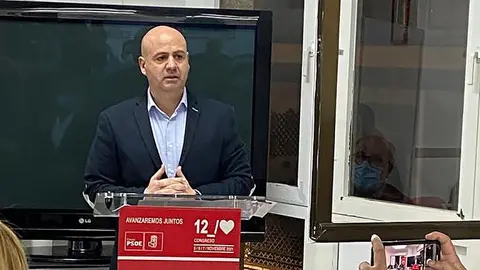 JUsan Guti&eacute;rrez en el comit&eacute; regional