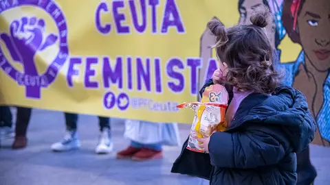 La manifestaci&oacute;n del 8M, en im&aacute;genes-11
