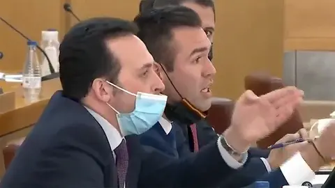 Juan Sergio Redondo y Carlos Verdejo durante la sesi&oacute;n lenaria minutos antes de su supensi&oacute;n