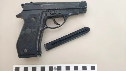 pistola violencia machista
