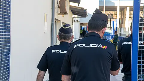 Polic&iacute;a frontera Tarajal-1