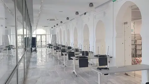 Interior de la Estaci&oacute;n de Ferrocarril