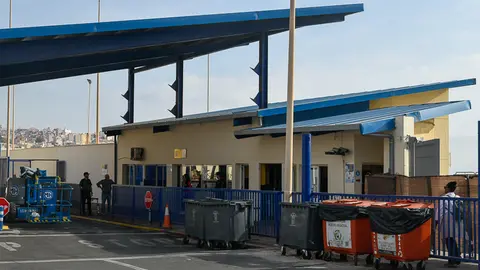 Frontera cinstalaciones aduana comercial-1
