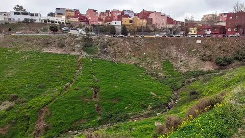 Vaguada en la que est&aacute; previsto construir un parque entre Los Rosales y Poblado Regulares