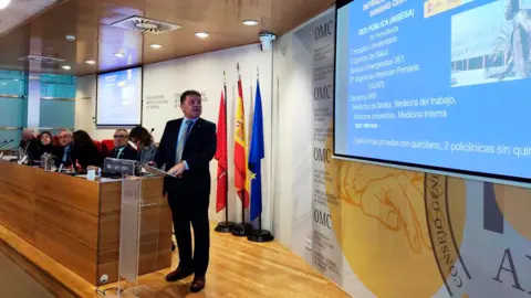 colegio oficial medicos espana roviralta dic22