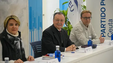 Yolanda Bel, Juan Vivas y Guillermo Mart&iacute;nez