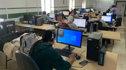 Curso de formaci&oacute;n de teleoperadores
