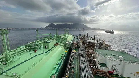 Petrolero frente a Gibraltar