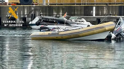 Embarcaci&oacute;n incautada por la Guardia Civil