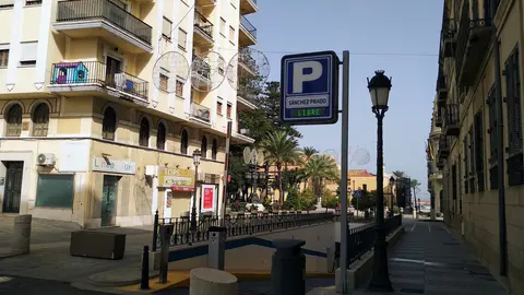  Parking, plaza de &Aacute;frica 