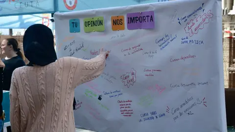 Una joven, durante una actividad de la Casa de la Juventud / Alejandro Castillo
