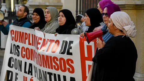 Concentraci&oacute;n de trabajadores de H&eacute;rcules / Javier Sakona