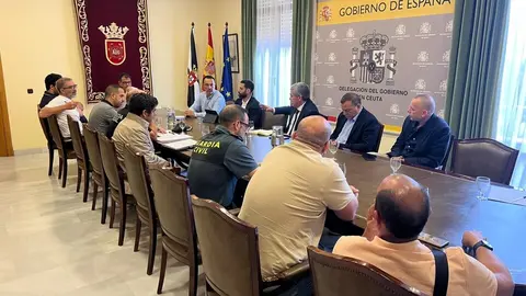 Reuni&oacute;n bilateral entre Delegaci&oacute;n y el gremio del taxi
