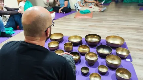 Sesi&oacute;n de musicoterapia en el Centro Global 2
