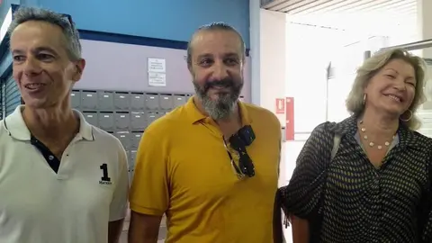 Los candidatos del PSOE a Congreso y Senado, durante una visita al Mercado Centrral