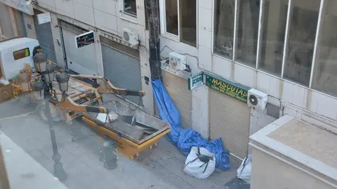 Hotel Tryp Puerta de &Aacute;frica incendio fuego escombros