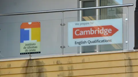 Instituto de Idiomas campus universidad UGR UNED ingl&eacute;s