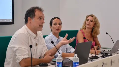 Proyecto ECO Evaluando Campa&ntilde;as contra el Odio presentaci&oacute;n Universidad de Murica racismo multiculturalidad Estaci&oacute;n Ferrocarril