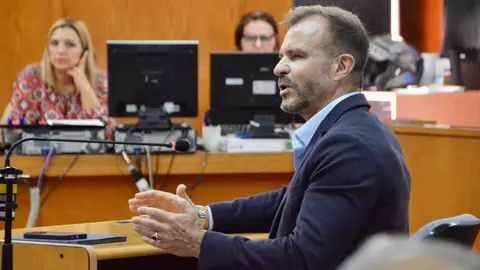 Caso EMVICESA juicio justicia audiencia provincial ceuta center juez vivienda acusados